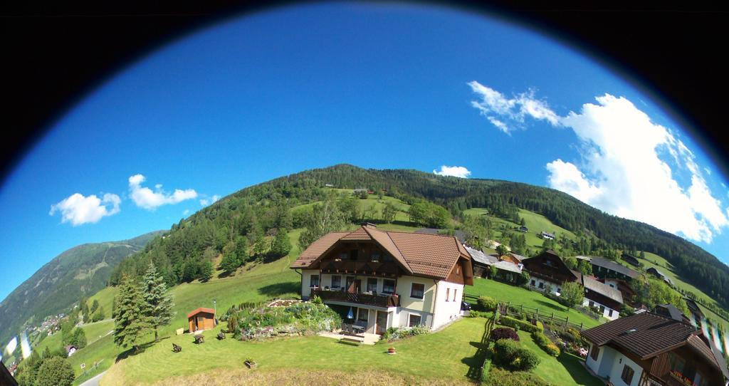 Aparthotel Ferienhaus Christina&Haus Dr. Krainer Bad Kleinkirchheim Exterior foto